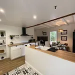 Renove En Bordure De Foret Semesterbostad